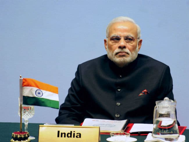मोदी ने दी योगराज सी पी को बधाई