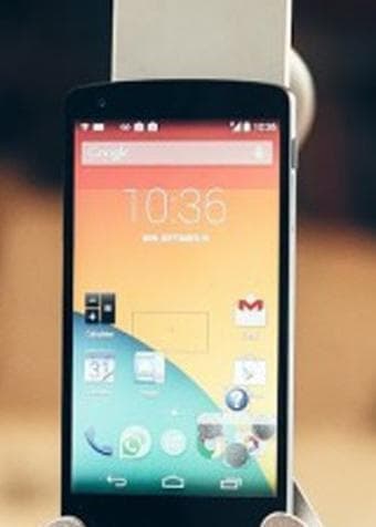 विकलांगों के लिए आ गया विशेष स्मार्टफोन