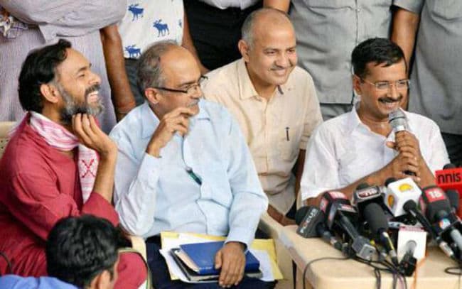 योगेंद्र यादव ने कहा, केजरीवाल का इस्तीफा खारिज किया था