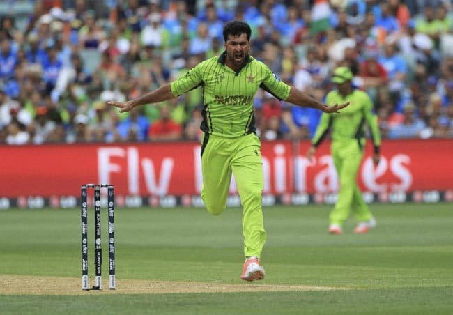 विश्व कप : पाकिस्तान की धमाकेदार वापसी, कमजोर टीम UAE को 129 रन से हराया