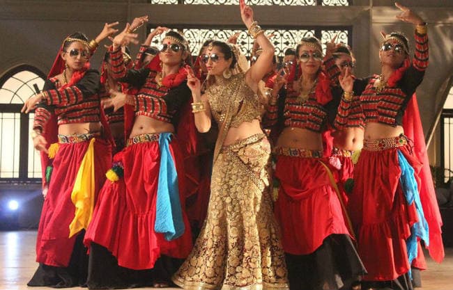 ''सैंया सुपरस्टार...'' गाने में नजर आया सनी लियोन का देशी लुक