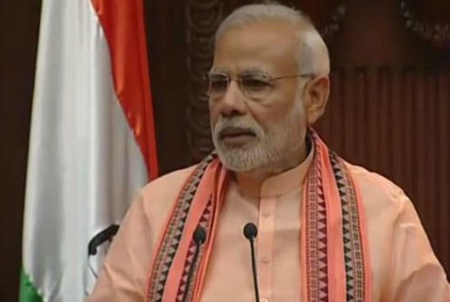 श्रीलंकाई नागरिकों को नरेंद्र मोदी का तोहफा, 15 अप्रैल से ''वीजा इन अराइवल''