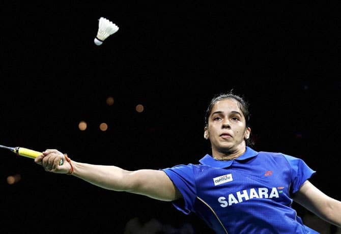 प्रशंसकों को लगा बड़ा झटका, इंडियन ओपन से पहले साइना के कंधे में दर्द