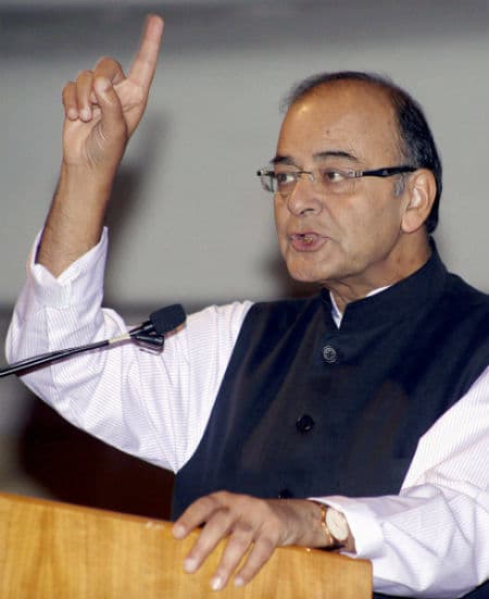 रिजर्व बैंक को कम करनी चाहिए ब्याज दरें : अरुण जेटली