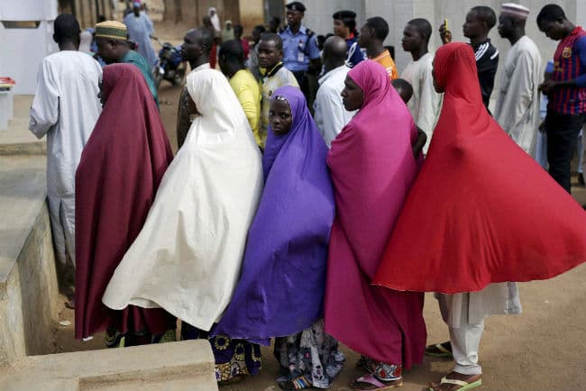 नाइजीरिया में राष्ट्रपति चुनाव के दौरान हमले, 20 की मौत, रविवार को भी होगी वोटिंग