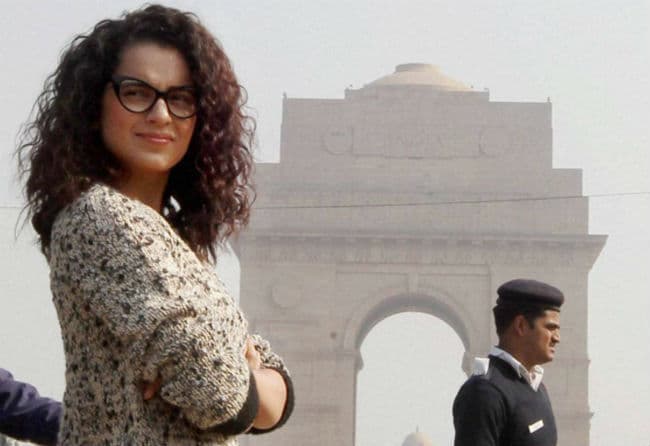 सैफ के बाद अब कंगना ने भी किया किनारा