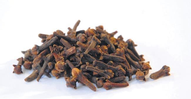 सेहत बनाती है लौंग की चाय