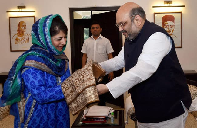 महबूबा मुफ्ती को कैबिनेट में शामिल कर एक तीर से दो शिकार करेंगे पीएम नरेंद्र मोदी