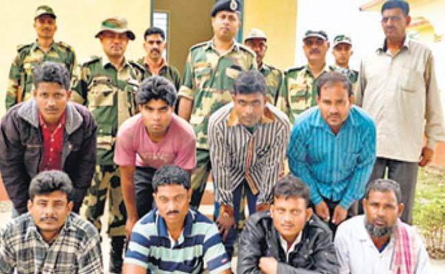 सिलीगुड़ी से 8 बांग्लादेशी गिरफ्तार