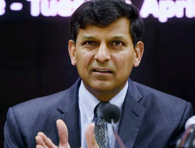 RBI ने बैंकों पर कर्ज सस्ता करने का बनाया दबाव