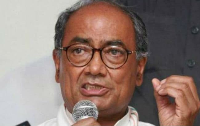 ओबामा के मोदी की प्रशंसा करने पर दिग्विजय ने किया कटाक्ष
