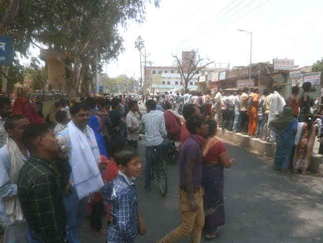 बिहार : भूकंप का कहर, राष्ट्रीय आपदा प्रबंधन बल की चार टीम रवाना, अबतक 15 की मौत, देखें वीडियो