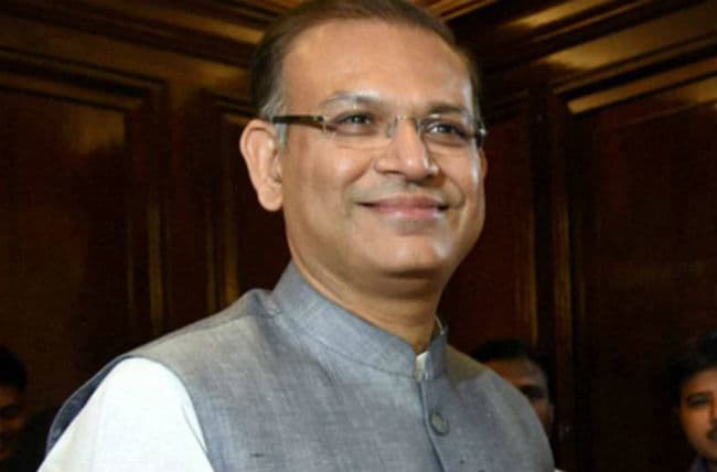 भारत मे और कम होनी चाहिए ब्याज दरें : जयंत सिन्हा