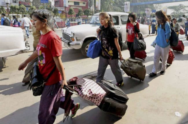 दिल्ली में आज नहीं चलेंगे ऑटो और टैक्सी, भारी जुर्माने के विरोध में हडताल