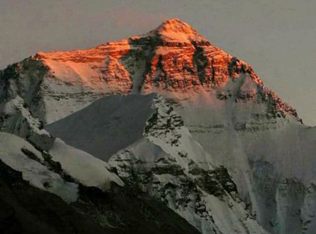 नेपाल के भूकंप के कारण एवरेस्ट के सिकुड़ने की आशंका