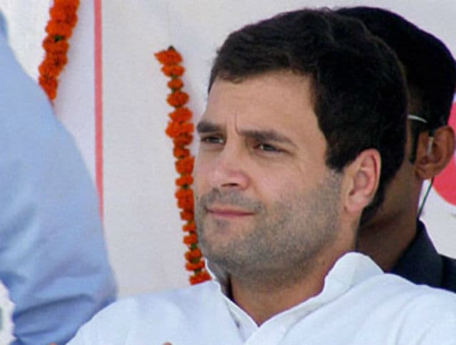 तेलंगाना के बीडी श्रमिक के घर आराम करने पहुंचे राहुल गांधी