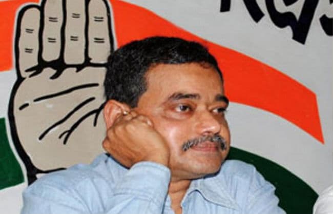 अभिजीत मुखर्जी पार्टी रैली के दौरान हुए बेहोश, अस्पताल में भर्ती