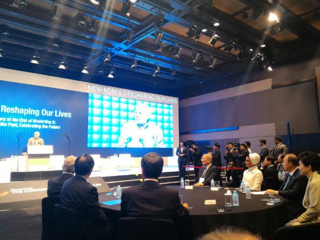 दक्षिण कोरिया में नरेंद्र मोदी ने कहा, एशिया के दो चेहरे नहीं होने चाहिए