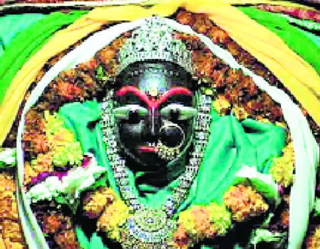 मैहर की शारदा भवानी : जहां आज भी पहली पूजा आल्हा ही करते हैं