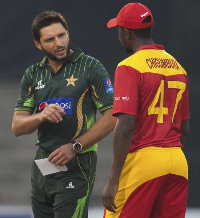 पहले टी-20 मैच में पाकिस्तान ने जिंबाब्वे को दी पांच विकेट से शिकस्त