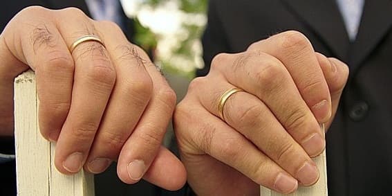 मतदान के जरिये समलैंगिक विवाह को आयरलैंड में मान्यता, अभिनेता फैरल ने दी बधाई