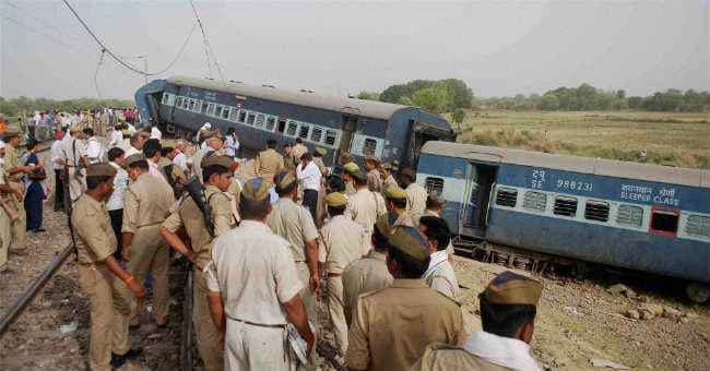 मुरी एक्सप्रेस सिराथु स्टेशन के पास पटरी से उतरी, चार की मौत, कई घायल