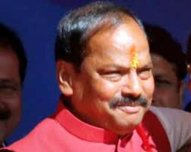 चुनाव आचार संहिता मामले में अदालत में पेश हुए सीएम रघुवर दास, सुनवाई की तारीख 11 जून