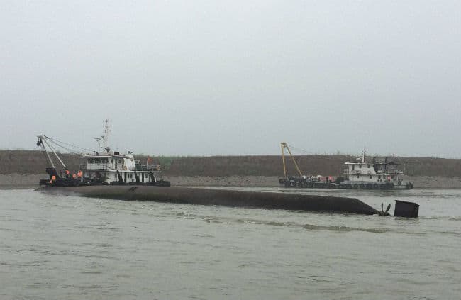 चीन की यैंगत्सी नदी में डूबा क्रूज जहाज, 450 से ज्यादा लोग थे सवार