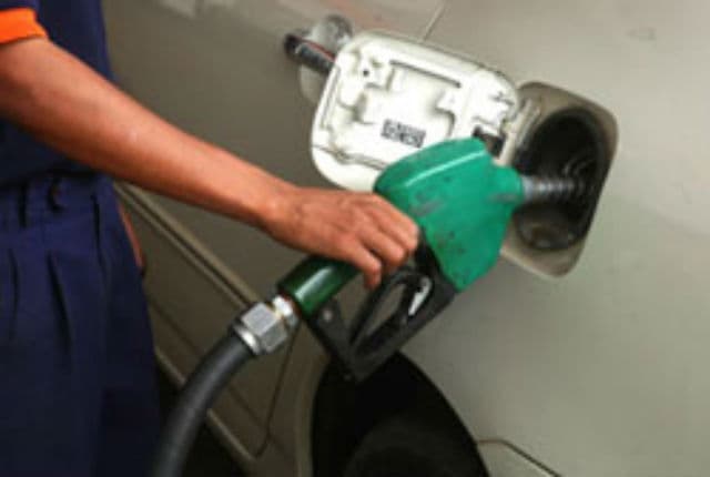 घट सकते है पेट्रोल-डीजल के दाम !