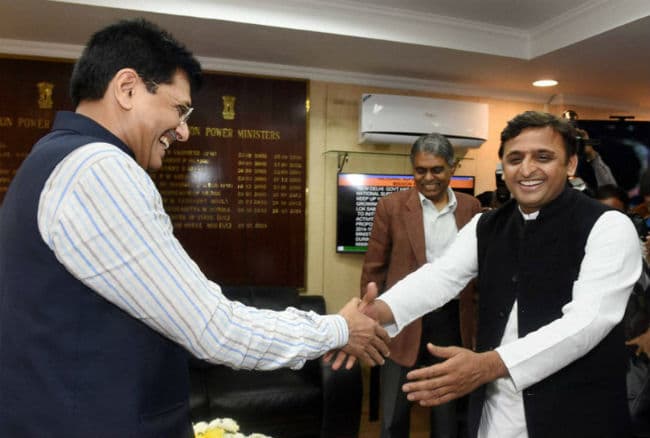 वाराणसी में 13 लाख लोगों को यूपी सरकार देगी मुफ्त में LED बल्ब