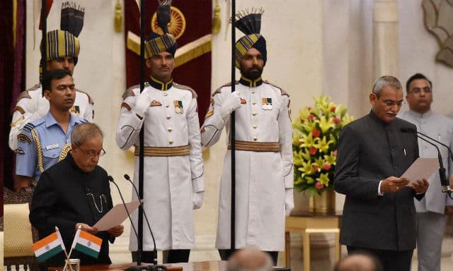 के वी चौधरी व विजय शर्मा को राष्ट्रपति ने दिलायी शपथ