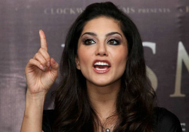 सेलीना जेटली ने लगाया सनी लियोन के पति डेनियल पर आरोप !