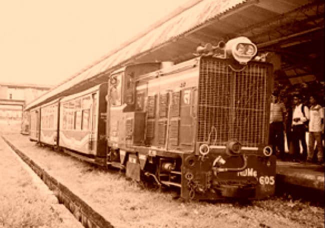 एनजेपी से पहाड़ पर फिर दौड़ी ट्वाय ट्रेन