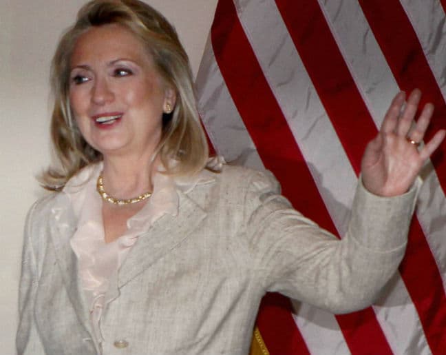 हिलेरी क्लिंटन ने पहली बडी प्रचार रैली की