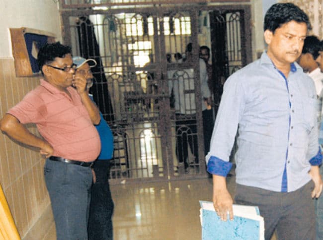 फर्जी डिग्री मामला : दो दिनों तक बढ़ी तोमर की रिमांड, साथी छात्र भी संदेह के घेरे में