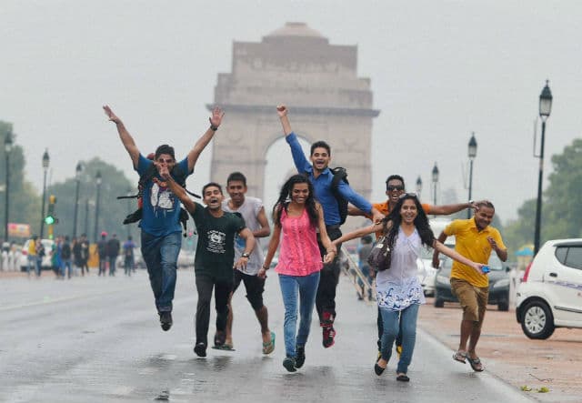 कहीं मानसून तो कहीं प्री-मानसून के बारिश से देश के कई हिस्सों में मौसम हुआ खुशनुमा