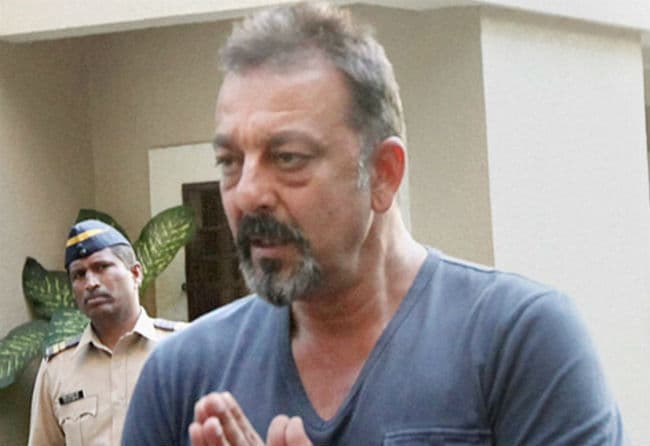 अभिनेता संजय दत्त ने फिर पैरोल के लिए अर्जी दी