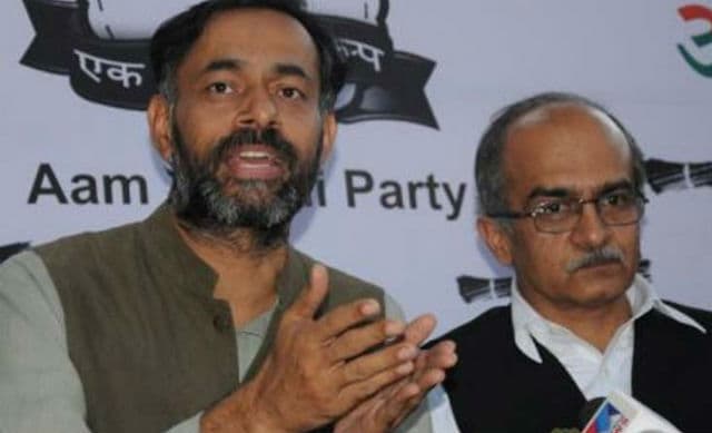 ललित गेट: योगेंद्र यादव, प्रशांत भूषण ने सुषमा, वसुंधरा के इस्तीफे की मांग की