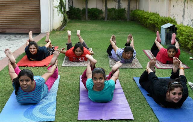 गोवा के स्कूलों के लिए योग दिवस मनाना अनिवार्य नहीं : लक्ष्मीकांत परसेकर