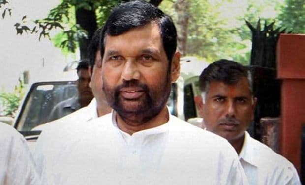 सत्ता के बिना नहीं रह सकते नीतीश : राम विलास