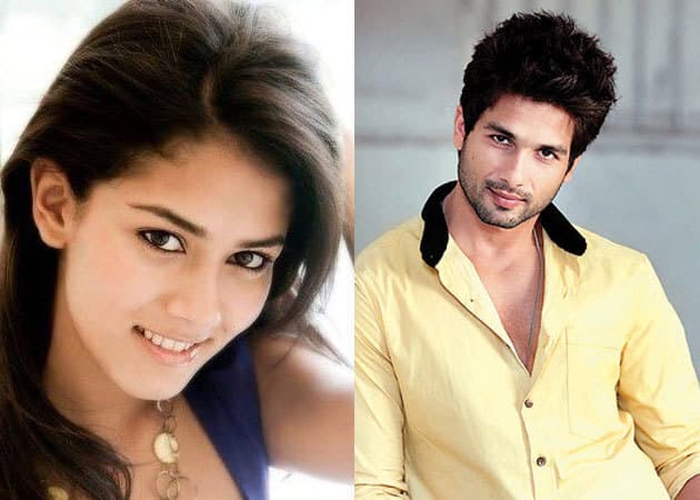 शाहिद-मीरा का ''वेडिंग कार्ड'' वायरल, 7 जुलाई को करेंगे शादी