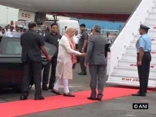 छह देशों की विदेश यात्रा के लिए रवाना हुए प्रधानमंत्री नरेंद्र मोदी