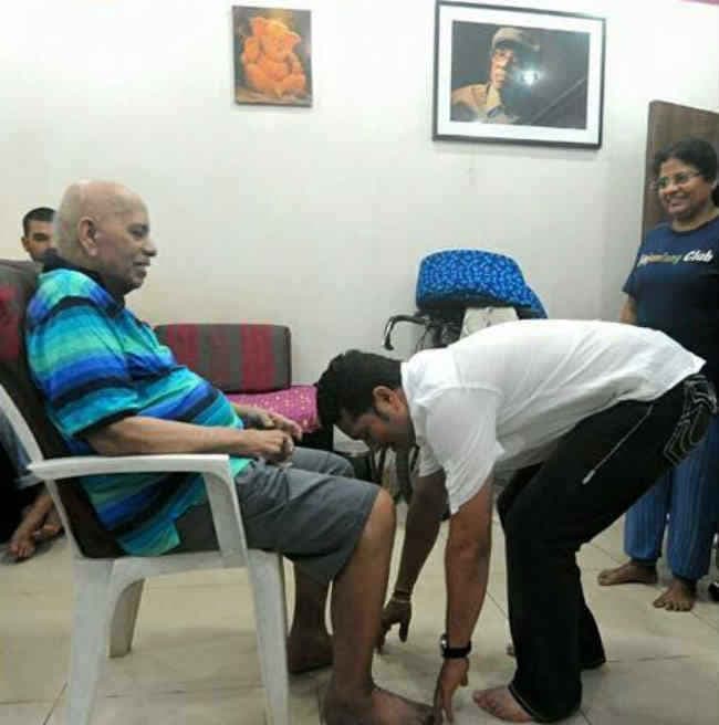 गुरु पूर्णिमा पर सचिन तेंदुलकर ने किया गुरु को नमन