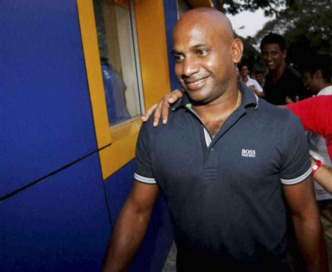 आतंकी हमले के शिकार आर्मी पब्लिक स्कूल पहुंचे जयसूर्या