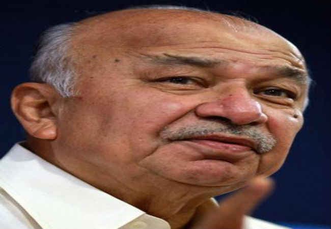 शिंदे ने कहा, संसद में हमने कभी ‘हिंदू आतंकवाद’ शब्द का इस्तेमाल नही किया