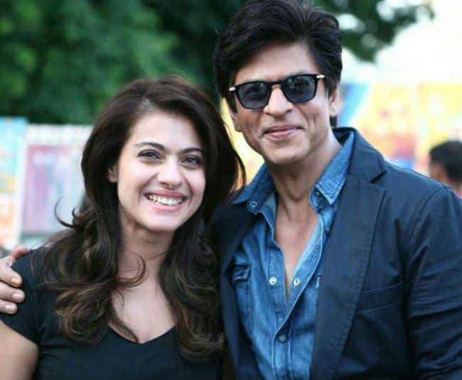 जब काजोल ने शाहरुख को एयरपोर्ट पर कहा ''बॉय बॉय'', देखें वीडियो