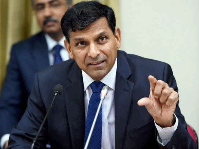 RBI गवर्नर का ''वीटो पावर'' खत्म करने के पक्ष में दिखे रघुराम राजन