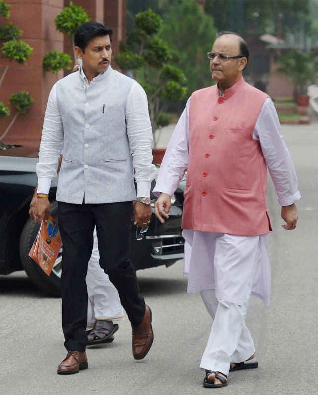 जीएसटी बिल को विशेष सत्र में भी पारित करवाने में जयललिता व नीतीश कुमार की भूमिका होगी अहम