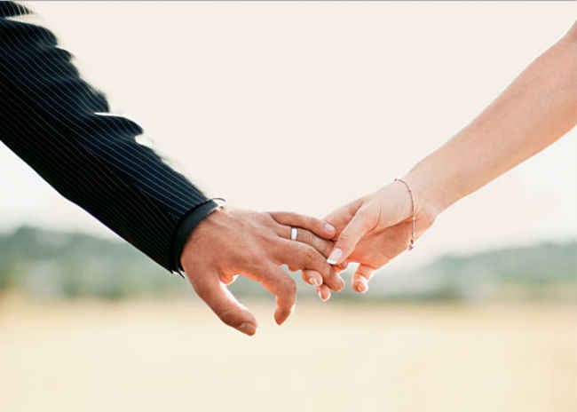 जानें कैसे ''लव रिलेशन'' में करायें साथी को प्यार का ''अहसास''