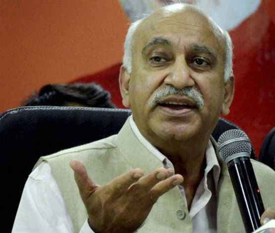 कांग्रेस की देश के विकास में कोई दिलचस्पी नहीं : एम. जे. अकबर